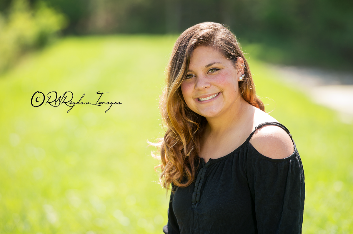 RWRigdonImages's tweet photo. #BlackandWhite or #Color? Beautiful either way! #2016Senior @REAGANtheprez https://t.co/mJeMYvTg2Y