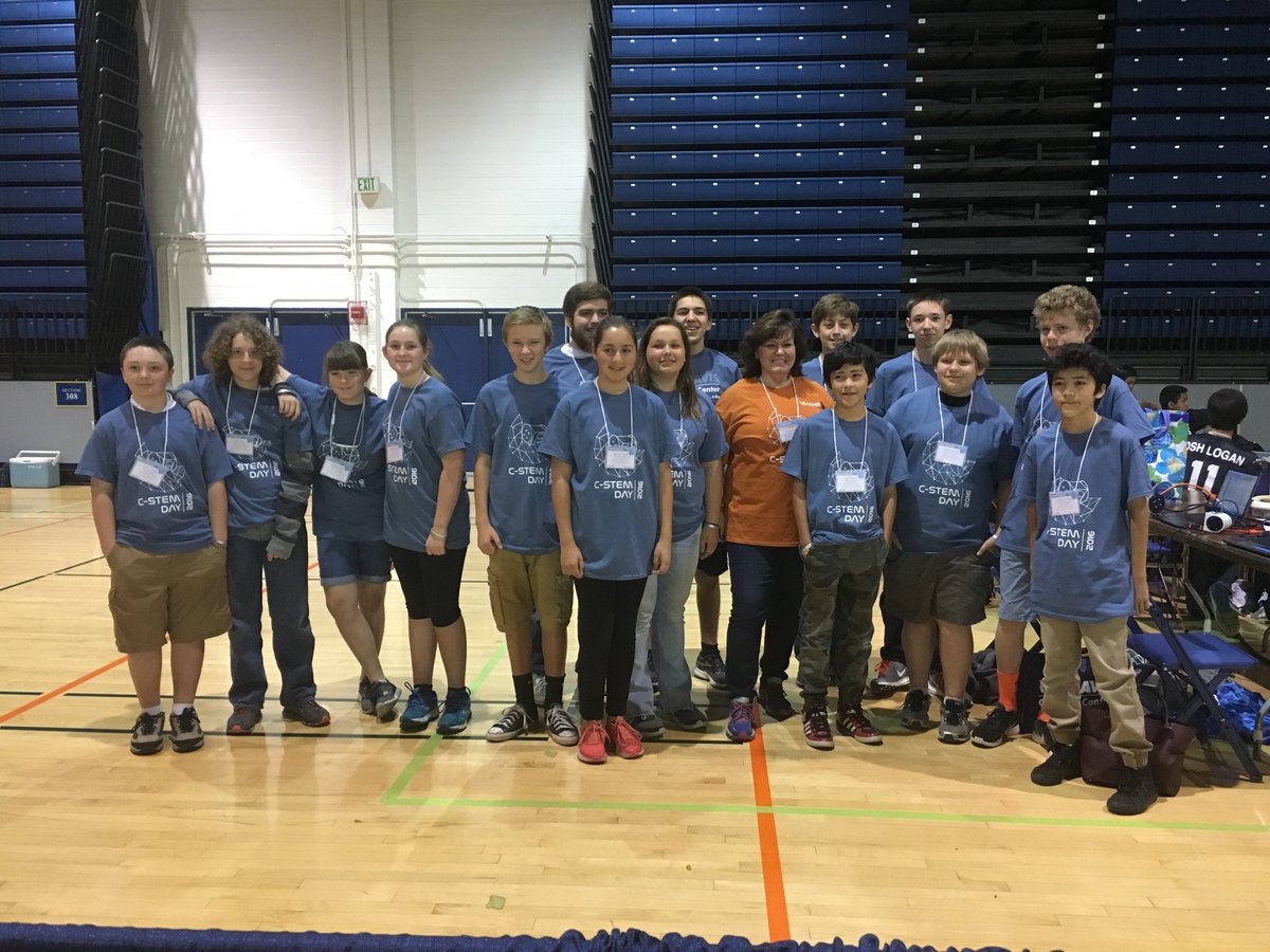 ValleyViewRobos's tweet image. Meet your @cstematucd @ValleyViewRobos team! @tesorocorp @MtDiabloUSD @foothillrobo @linkbots @NatalieRyland @netstv