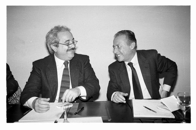 davideshorty's tweet photo. "La mafia non è affatto invincibile. È un fatto umano e come tutti i fatti umani ha un inizio ed avrà pure una fine" https://t.co/VeZJGu55z3