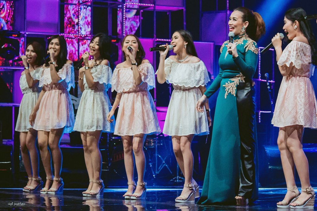 .<a href="/mi_ChristyChiBi/">ChristySauraNoelaUnu</a> @Diva_ReZZa at A Night To Remember - Trans TV