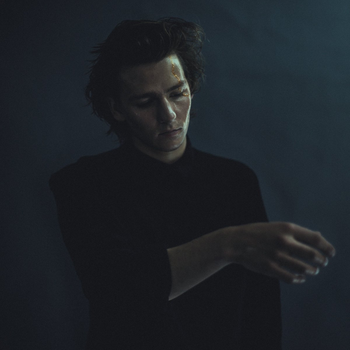 Playing live at <a href="/stubru/">StuBru</a> / <a href="/stubruzender/">Zender</a> tonight. 
Tune in at 7 pm!
© Nicolas Karakatsanis