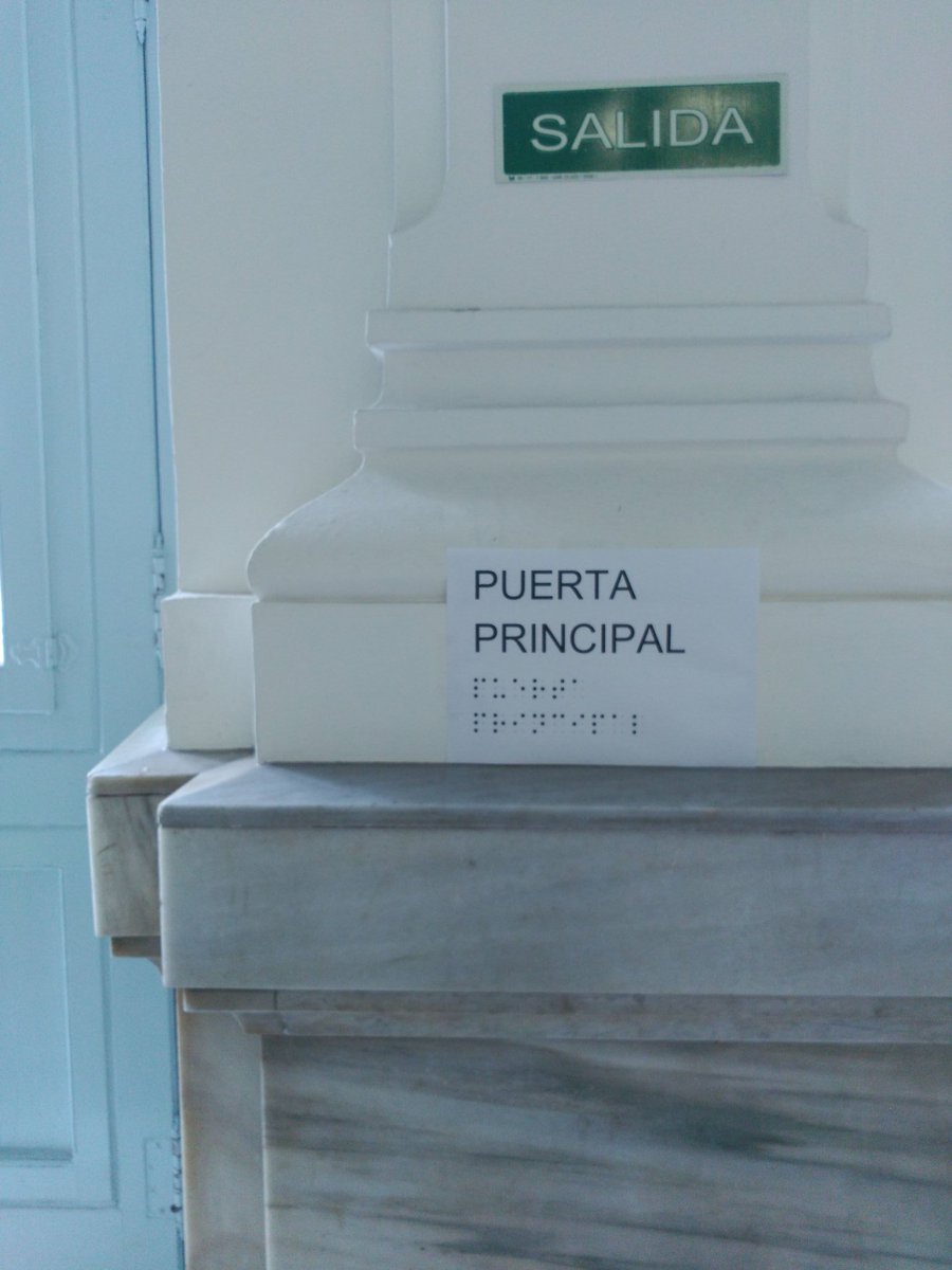 themazhi666's tweet photo. Poco se habla de los carteles que hay en mi instituto escritos en braile

EN UN PUTO FOLIO LISO. https://t.co/qzaqQhcG2m