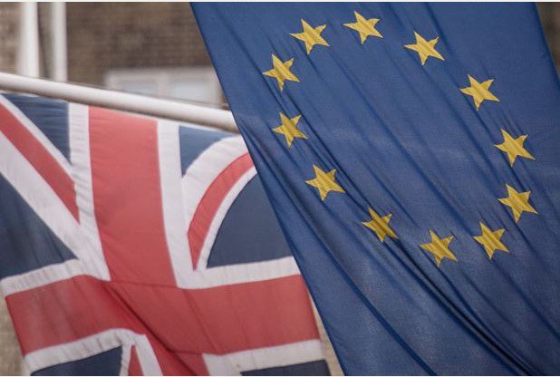 bathlive's tweet photo. With a month to go, how will you vote in the referendum on Britain's EU membership?
https://t.co/NlBmCLCNSf https://t.co/R67afJAUmw