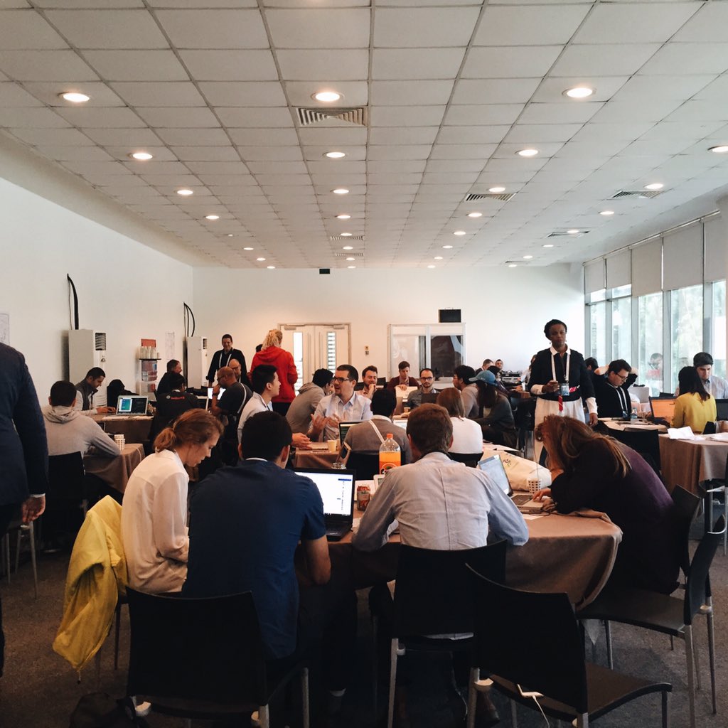 RefugeesNow_'s tweet photo. We are just about at the 24hr mark at #Hack4Humanity and hackers are going strong! #RefugeesNOW https://t.co/gtLrWUGjgN