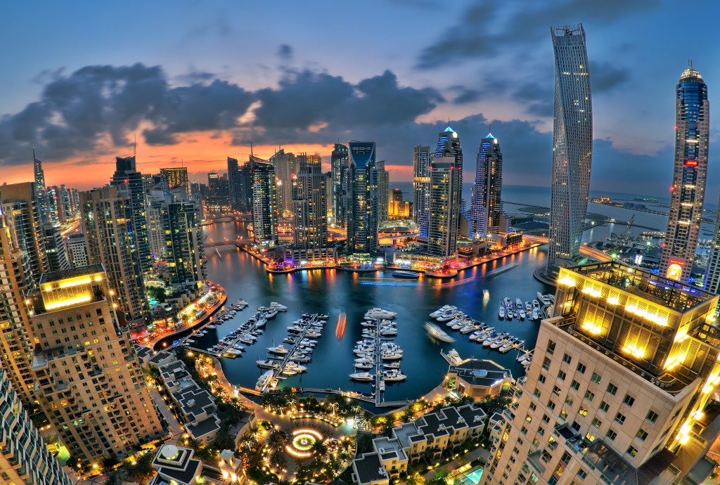 DHolidayHomes's tweet photo. #DubaiMarina is one of the most sought-after areas that you could live, work, or stay for #vacation with your family https://t.co/dQNxiaysMK