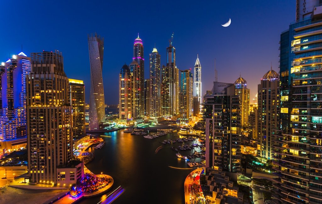 DHolidayHomes's tweet photo. #DubaiMarina is one of the most sought-after areas that you could live, work, or stay for #vacation with your family https://t.co/dQNxiaysMK