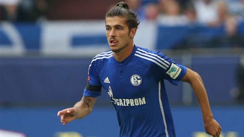 confortistefano's tweet photo. Breaking: Schalke's Roman Neustädter has agreed to join CSKA on a free transfer this summer. (via @boyarskiy17) https://t.co/mHuRakc6HK