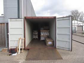 humanilog's tweet photo. Und wieder ein Container für Nord-#Uganda! Diesmal half die HLO der Naume-Kinderstiftung: https://t.co/8DH3483g8E https://t.co/BTh4AZXe40