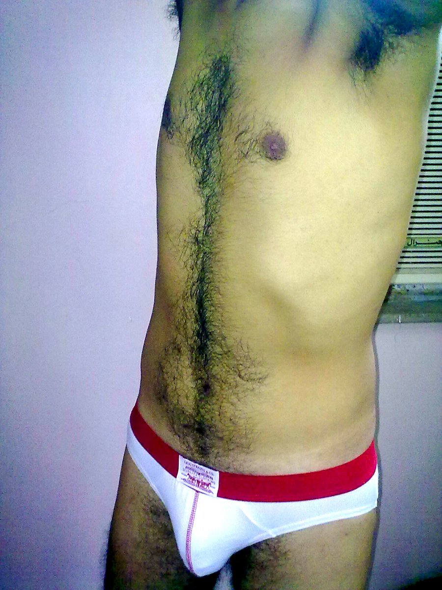 undiesnbeyond's tweet photo. #underwearselfie #underwearbulge #visiblepenisline #bulge #underwear #briefs #tightywhities #Levis https://t.co/vR35WBLOf7