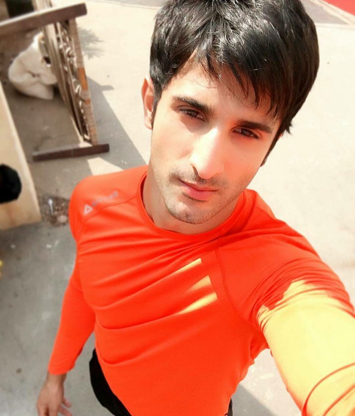 kunj sarna on twitter sexy look sidhantgupta kunjsarna kunj sarna on twitter sexy look