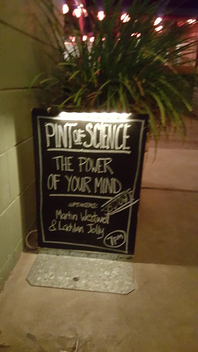 km15077's tweet photo. Team #adelaide is ready for @pintofscienceAU https://t.co/onuV0wBCMQ