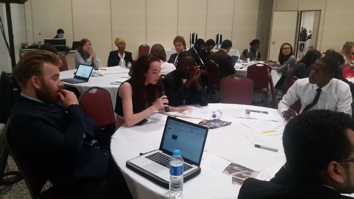 sabdullahVN's tweet photo. Duth youngsters setting the tone at the #WHSummit talking about youth resilience! https://t.co/Z6cnkGJ6A9