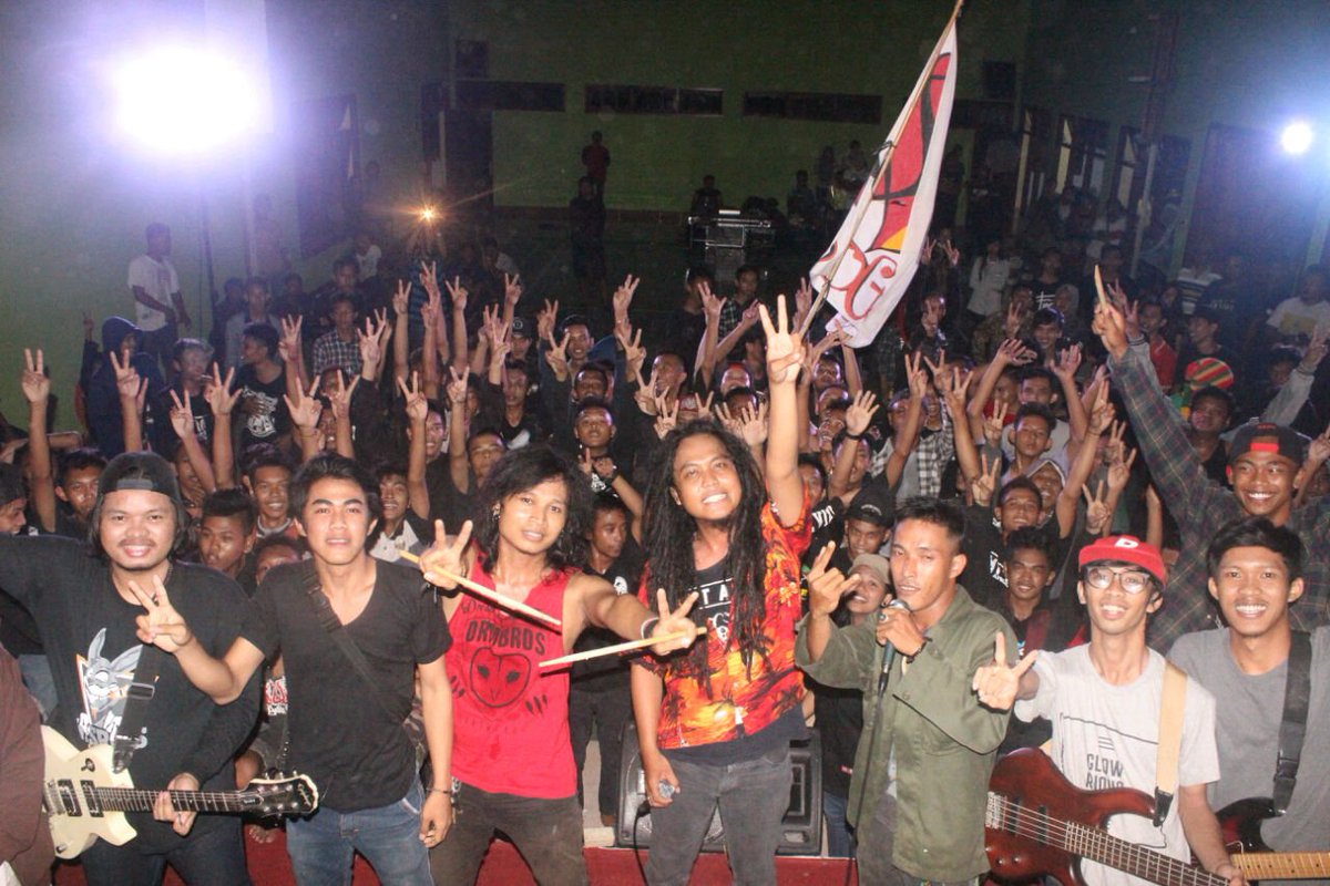 <a href="/Perahukaret_YK/">PERAHU KARET REGGAE</a>