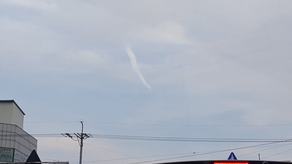 derive2005's tweet image. 김천 5월23일 18시 50분, 이게 과연 지진운일까요?