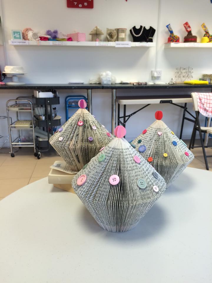 #FREE <a href="/BuftonKate/">Book Transformations</a> #BookArt sesh <a href="/LMI114/">Liverpool Medical Institution</a> 25 May 2pm–4pm for <a href="/livuni/">University of Liverpool</a> students 0151 794 2348 #DeStress *£5 non-students