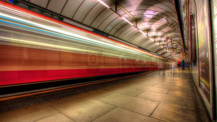 TimeOutLondon's tweet photo. It's official: the night tube start date has been announced https://t.co/D5sOcR9AiD https://t.co/f0CwGHlZIW