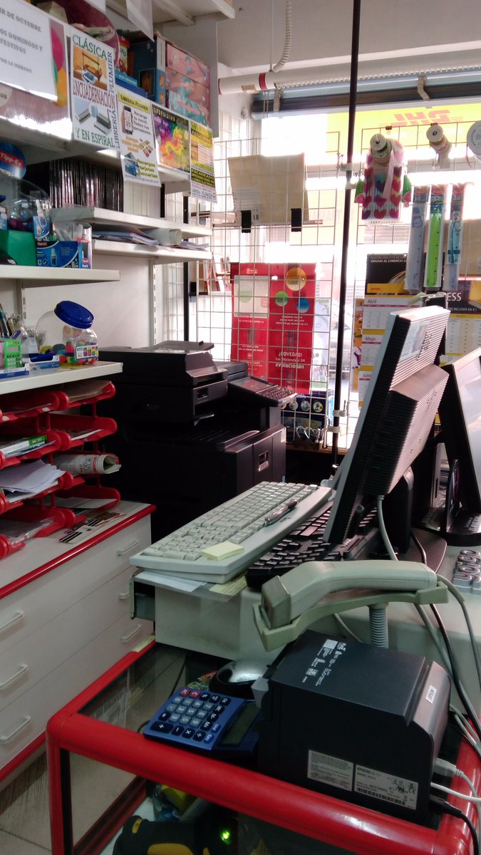 meanimo's tweet photo. URGE #TRASPASO LIBRERÍA-PAPELERIA #leonesp
En funcionamiento, Barrio del Ejido. más información 670 360 311 https://t.co/4rHxXosw0l