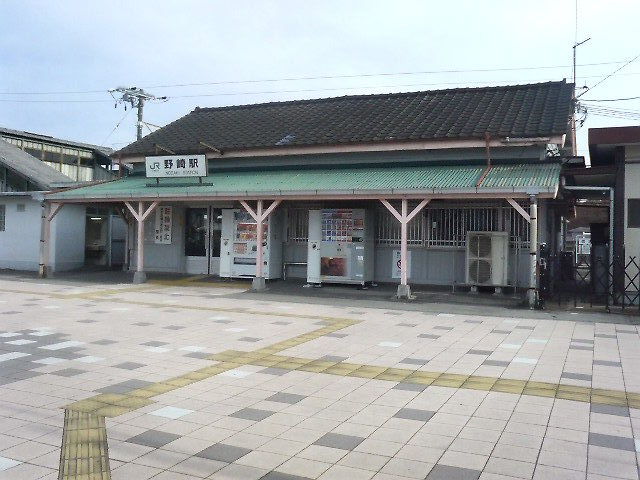 無人駅の駅長 Jr宇都宮線で大田原市にある唯一の鉄道の駅 大田原市の中心市街地から かなり外れているためか大田原市民のほとんどが野崎駅よりも隣の那須塩原市にある西那須野や那須塩原を利用している人が多い この駅降り立ったことのある人rt 大田原市