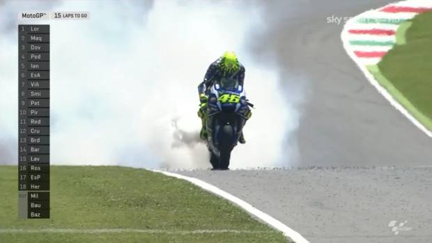 InfotainmentWeb's tweet photo. Il punto della #MotoGP dopo il #Mugello con @DavDeru! #Lorenzo vince, #Rossi sta a guardare https://t.co/U2eRHmYIxK https://t.co/V9DjYlD3CX