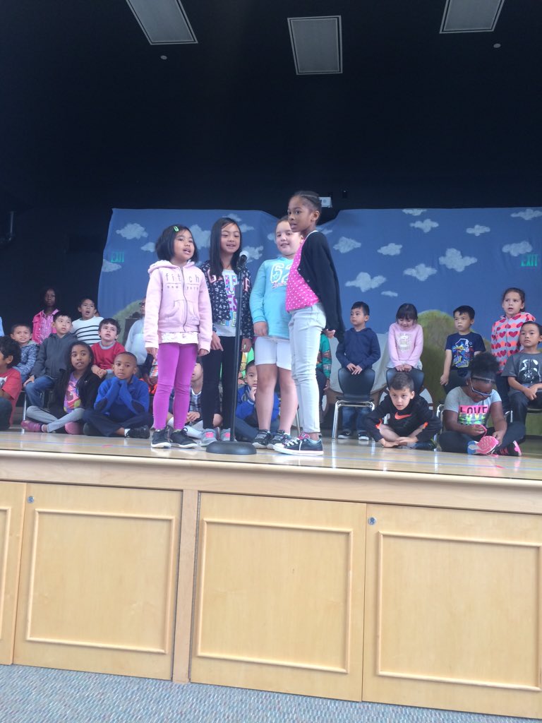 MrsMiller404's tweet photo. Play practice! #camlearns https://t.co/egJNLqCdVw