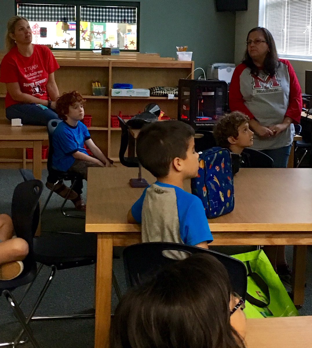 arfjacob65's tweet photo. Cargill's 1st graders printing The Knarlie Charlie hover board in 3D! @NISDMcAndrew https://t.co/q3gm0819ZT