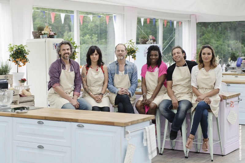 M6's tweet photo. RT si vous comptez passer une soirée savoureuse devant la première de #LMP célébrités à 20:55 sur M6 🍰🌟 https://t.co/UUEckVTudX