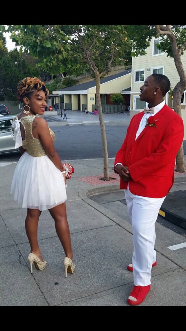 FriscoProm2k16's tweet photo. 😍❣✨👫 #FriscoProm https://t.co/Q9e8kejjD7