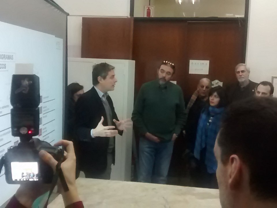 UBAonline's tweet photo. RT @Exactas_UBA: Se está inaugurando un nuevo Espacio de Innovación YTEC en el IFIBA Exactas-Conicet. https://t.co/IgAoRNuBdn
