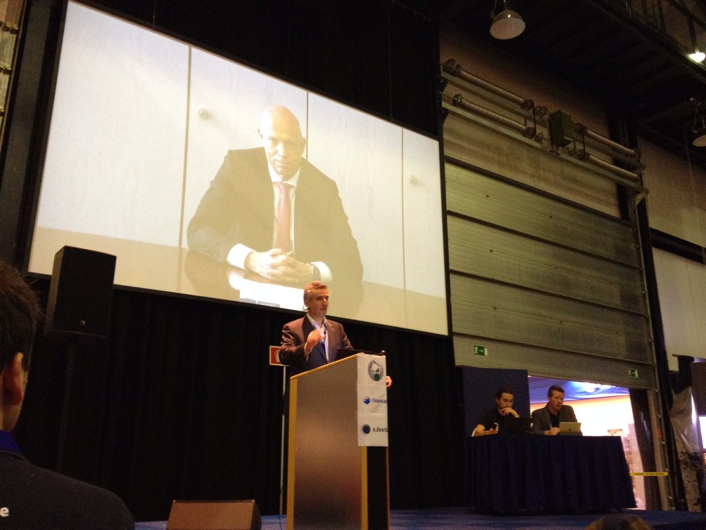 agabriele's tweet photo. #ESTEC director Ongaro opens #Cleanspace industrial days @esa @ESAcleanspace 
Main topics
#spacedebris
#edeorbit https://t.co/1x2Nn3YWdM