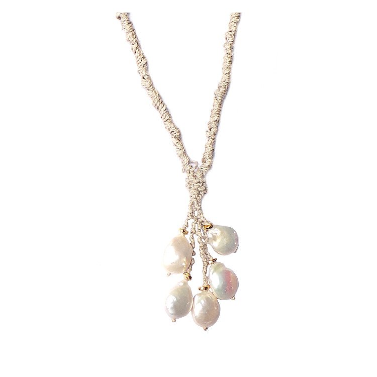 PortaCastelli's tweet photo. #Collar "Perlas Barrocas" de Velatti Verano 2016 en lino taupe con perlas de Mallorca https://t.co/FfQ0txvykP https://t.co/WyfOJfiedc