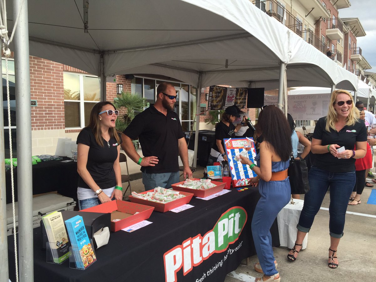 PitaPitHouston's tweet photo. Happy Monday! A few pictures from #winefaircyfair we had a great time meeting &amp; introducing everyone to Pita Pit! https://t.co/PvyLnpSB22