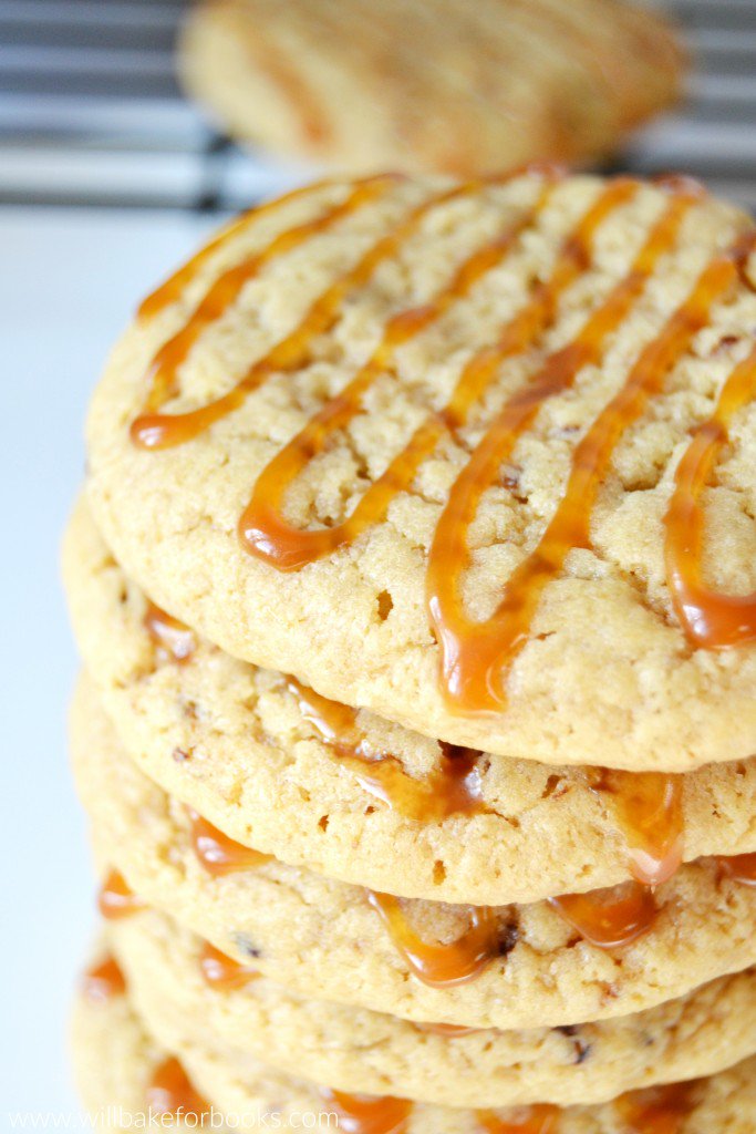 Tender_App's tweet photo. For the basic in us all, Caramel Macchiato Cookies via https://t.co/Jod8tyAO7i #SocialFood #recipes #dessert #cookie https://t.co/weYKaH0ihM