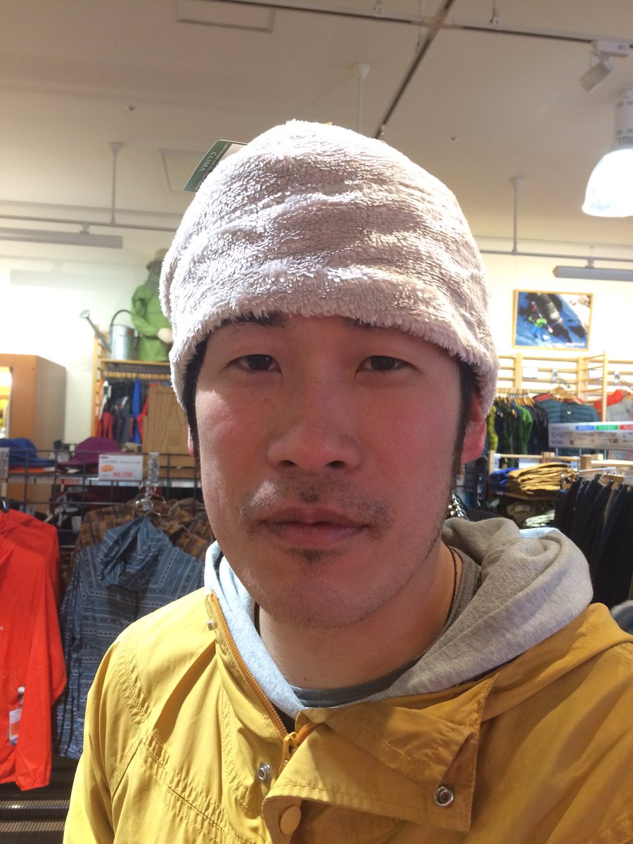 Uzivatel ゼロの世界 Na Twitteru ぽかぽかベース小松 帽子が似合わない 顔がデカイ ココロもデカイ 足短い リズムをとる時の動きが気持ち悪い 横顔イケメン 放っとくと髪がボサー 音楽をいろんな面から見るコトが出来る指揮者みたいなヒト ポジティブ
