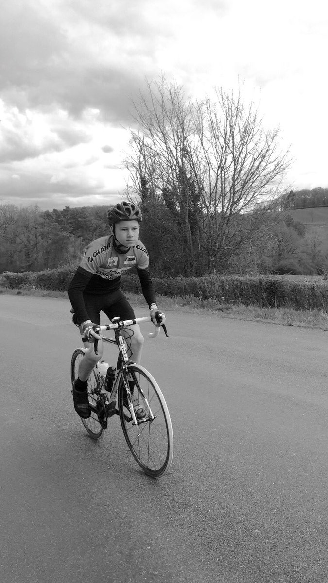 MaximeAntoni's tweet photo. 🚴🏽🚴🏽🚴🏽🚴🏽🚴🏽🚴🏽🚴🏽 https://t.co/F2K6oCK3nm