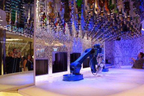 ImpactWriters's tweet photo. #HarmonyoftheSeas - our impressions of the new Royal Caribbean ship https://t.co/YEBYda3lDu https://t.co/3sb6pV3Iek