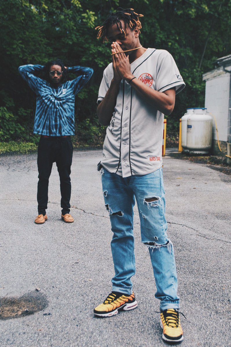 sir_groove_'s tweet photo. @VOLclothing x ØG presents 
| Søciety's Pøets | https://t.co/9fvqCjdOkH