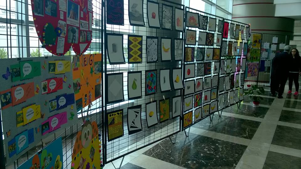 KTO Karatay Ünv Bilim Şenliğinde Çocuk Gelişimi öğrencilerinin "değerler eğitimi" sergi çalışması. Gurur duyduk.