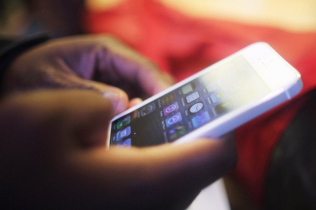 WorkShopLou's tweet image. How the use of mobile phones can actually help #employee #engagement. ow.ly/HfrD300l3ZD