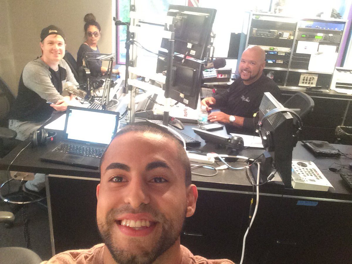 ItsAlPizzle's tweet image. Officially the new #TrafficGuy Monday-Friday w/ the #DJLazMorningShow on The New @HITS973! 🌴📻🎙❤️🤘🏽 #GloryToGod