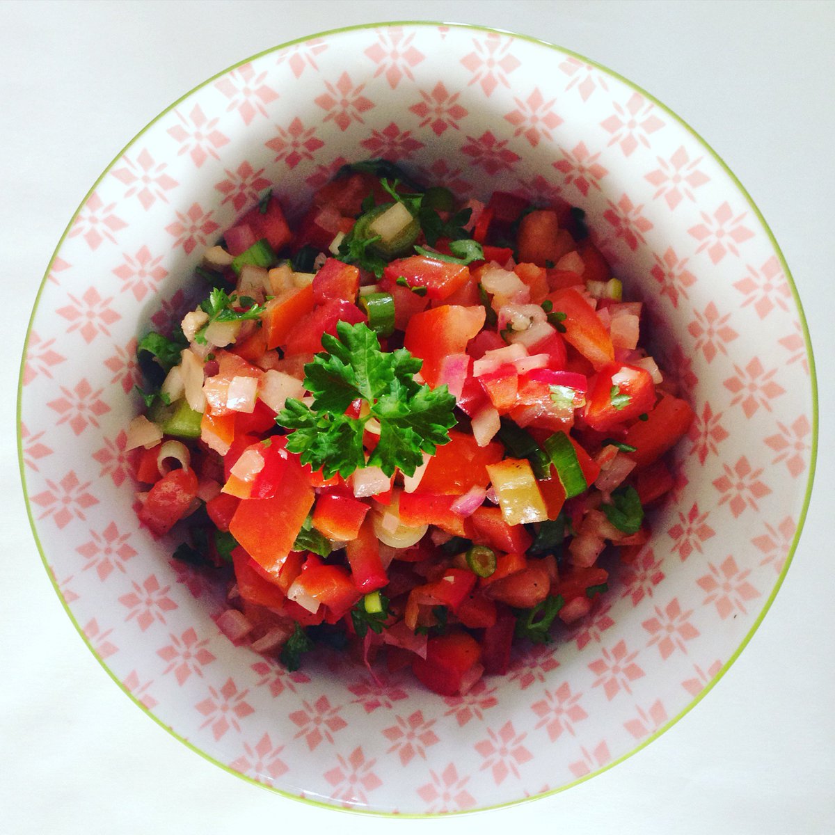Paprika salsa van @FoodieMarjan #groentehelden #gezond #salsa #paprika #dip #food #healthy goo.gl/TH23tO