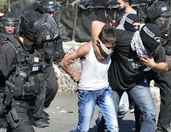 178kakapo's tweet photo. #Tel_Aviv_police accused of unprovoked beating of #Arab_Israeli ◢◤
https://t.co/MNWISdYle4
MEE►22 May 2016 https://t.co/2ENnV2pMZk
