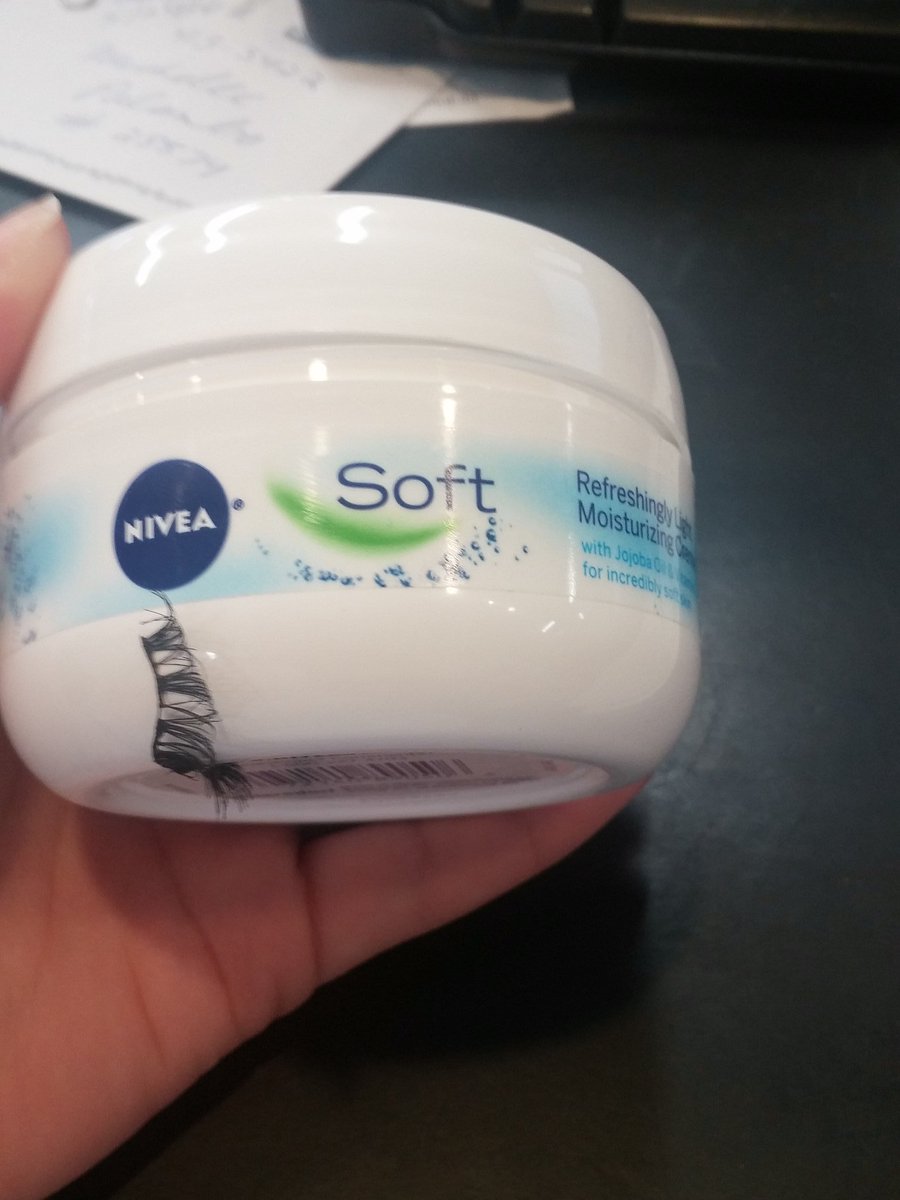 IamVeeCor's tweet photo. @DesiPerkins. #SafeSpot. 😂😂😂 btw this cream saved my dry face after a 4 hour flight to Texas.  🙌 https://t.co/Q1nI5WDNF5