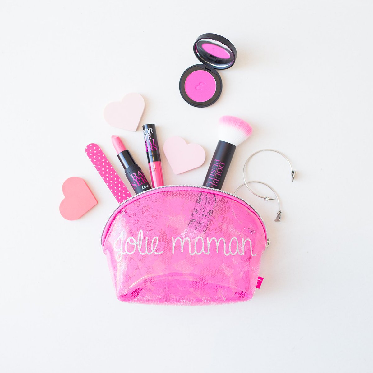 etam_france's tweet photo. CONCOURS #MyHappyMum dites-nous pourquoi votre maman est la meilleure et tentez de remporter 50€ de shopping 💕 #etam https://t.co/dk3raMQwL2