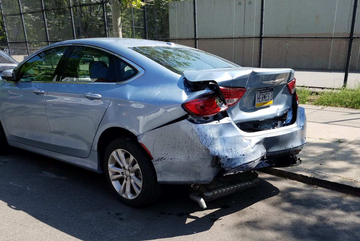 misterchaim's tweet image. How ugly are the streets of New York with cars like these dumped all over &amp;amp; no one to talk to, very bad for the park