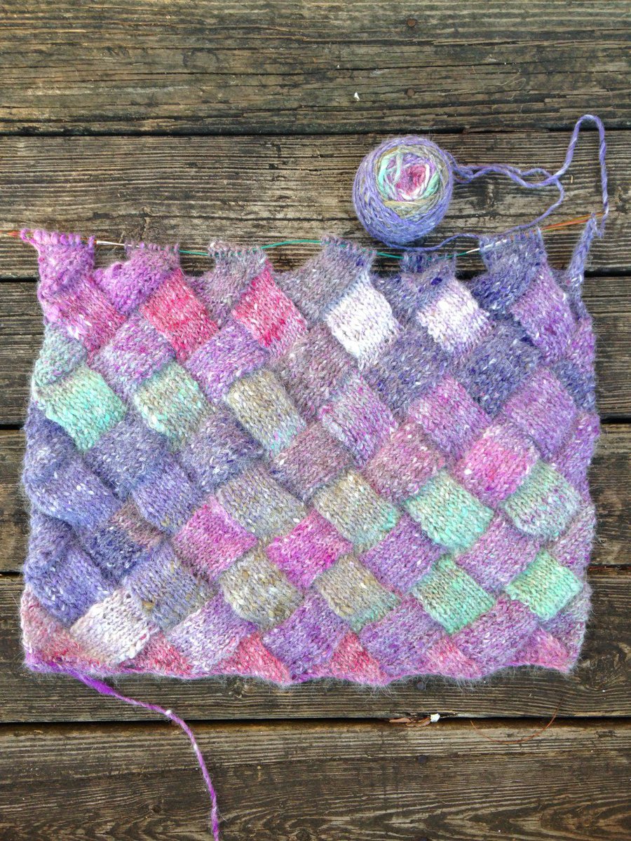 indigokittyknit's tweet photo. Finished – The Biggest Entrelac In The World https://t.co/1F73yKWJvT https://t.co/zNIDsVzkuW