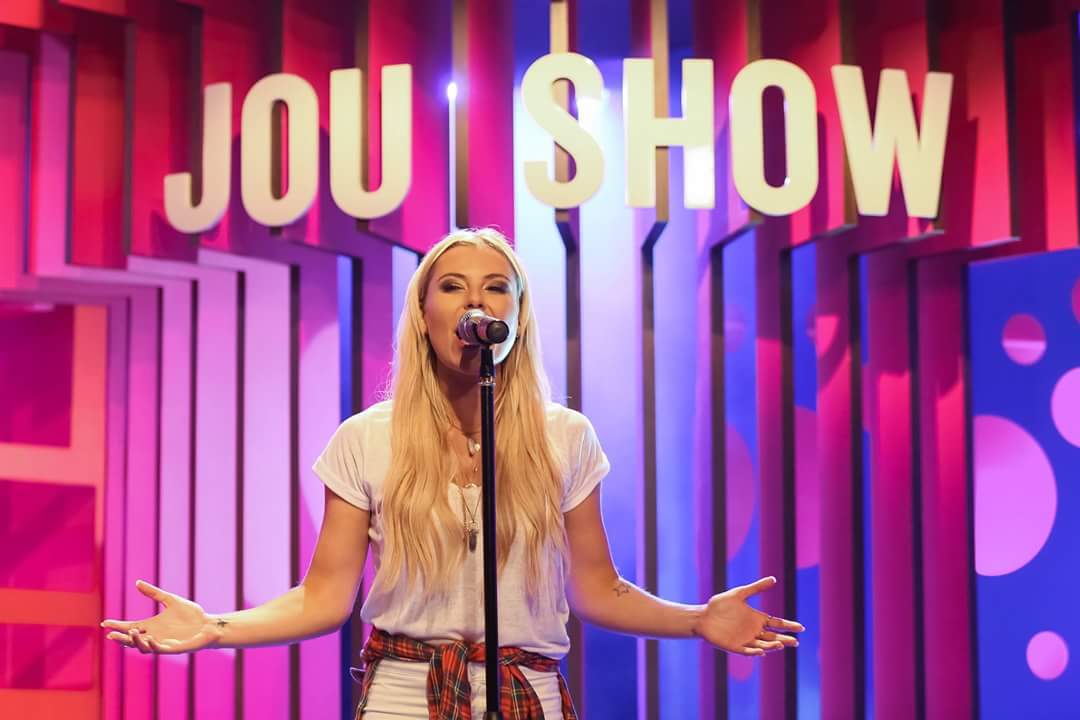 emoadams's tweet image. Oh La La - Vanaand Op @JouShow 8pm @kykNETtv 144