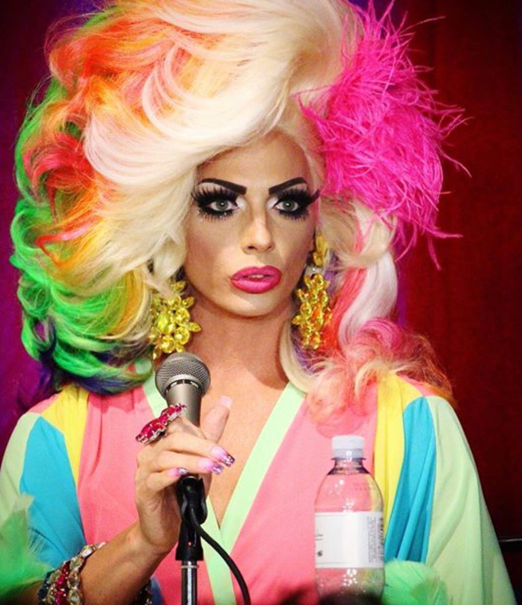 ChrisIsherwood8's tweet photo. @jordvnhaus @AlyssaEdwards_1 @LaganjaEstranja 💖💖💖💖💖 https://t.co/hblqYHfHDU