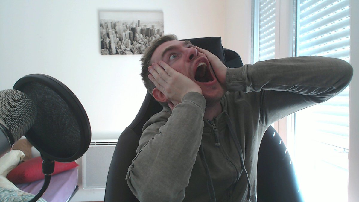 AxoskillYt's tweet photo. quand tu prends la pose pour ta minia putaclic https://t.co/pvCJYLCbVY