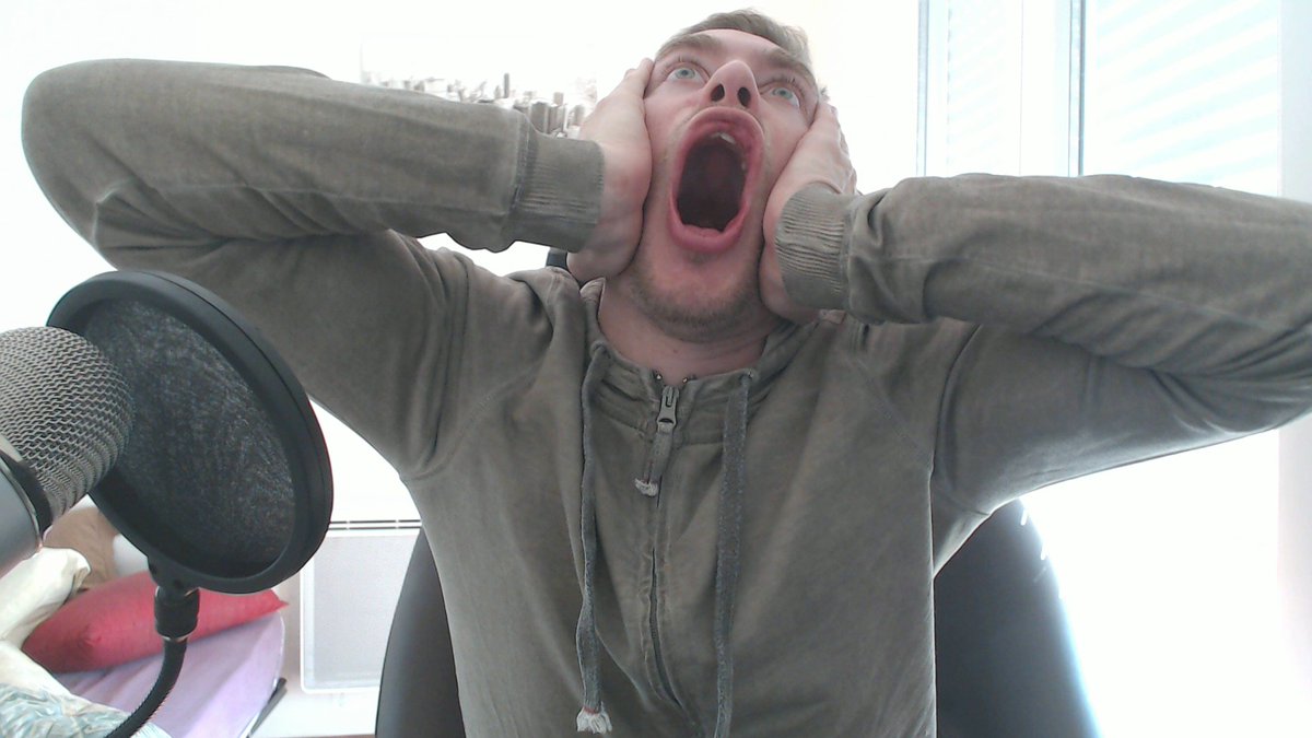 AxoskillYt's tweet photo. quand tu prends la pose pour ta minia putaclic https://t.co/pvCJYLCbVY
