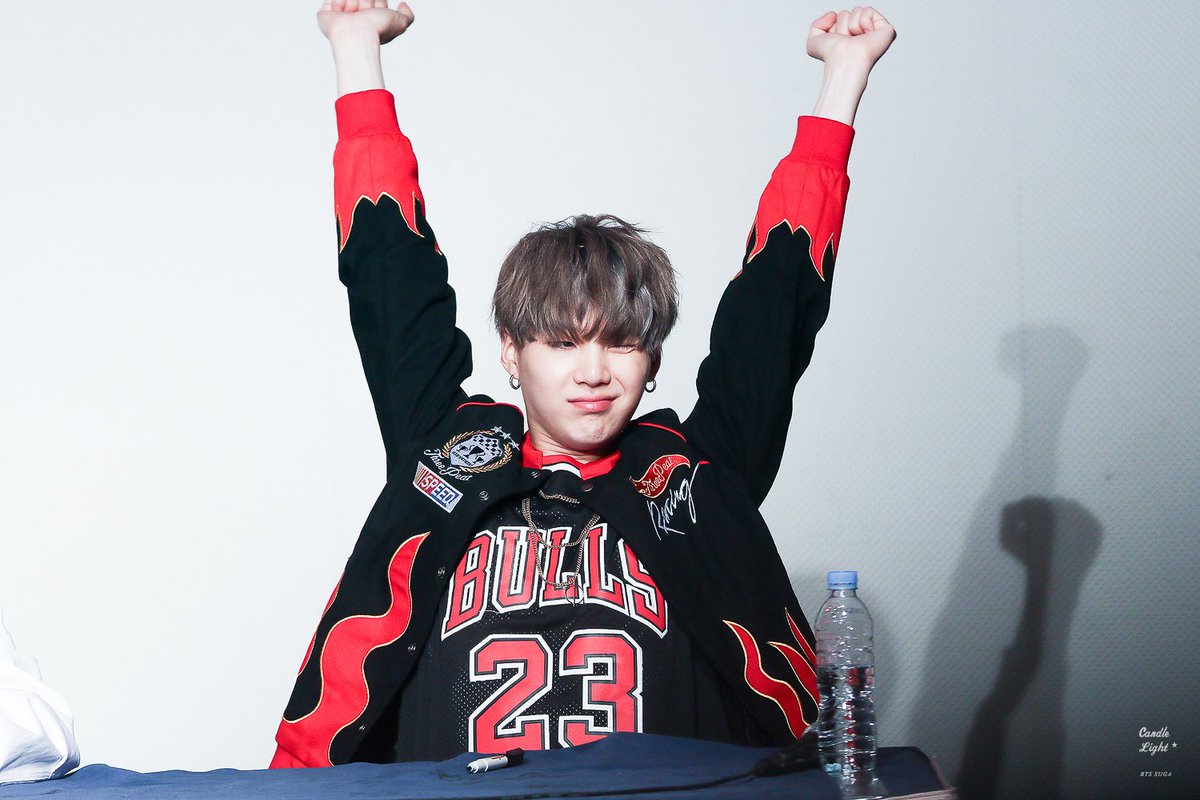 candlelight0309's tweet photo. 애기야 (ू˃̣̣̣̣̣̣︿˂̣̣̣̣̣̣ ू) @BTS_twt 
#슈가 #SUGA #방탄소년단 #BTS https://t.co/PvfI8Mwf5n